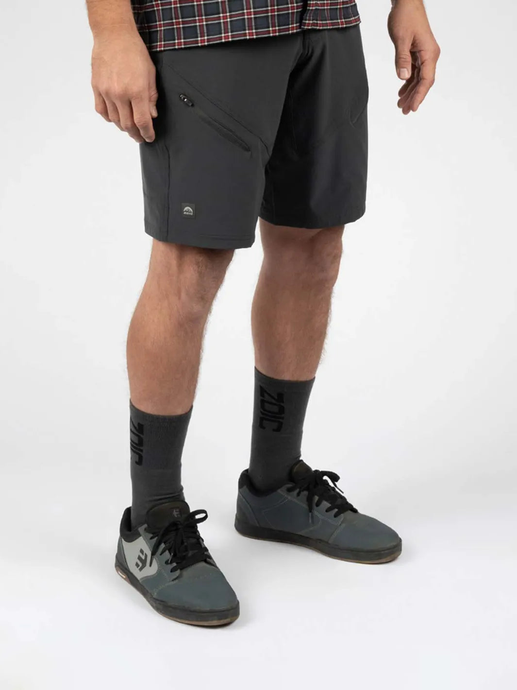 Zoic black top market shorts
